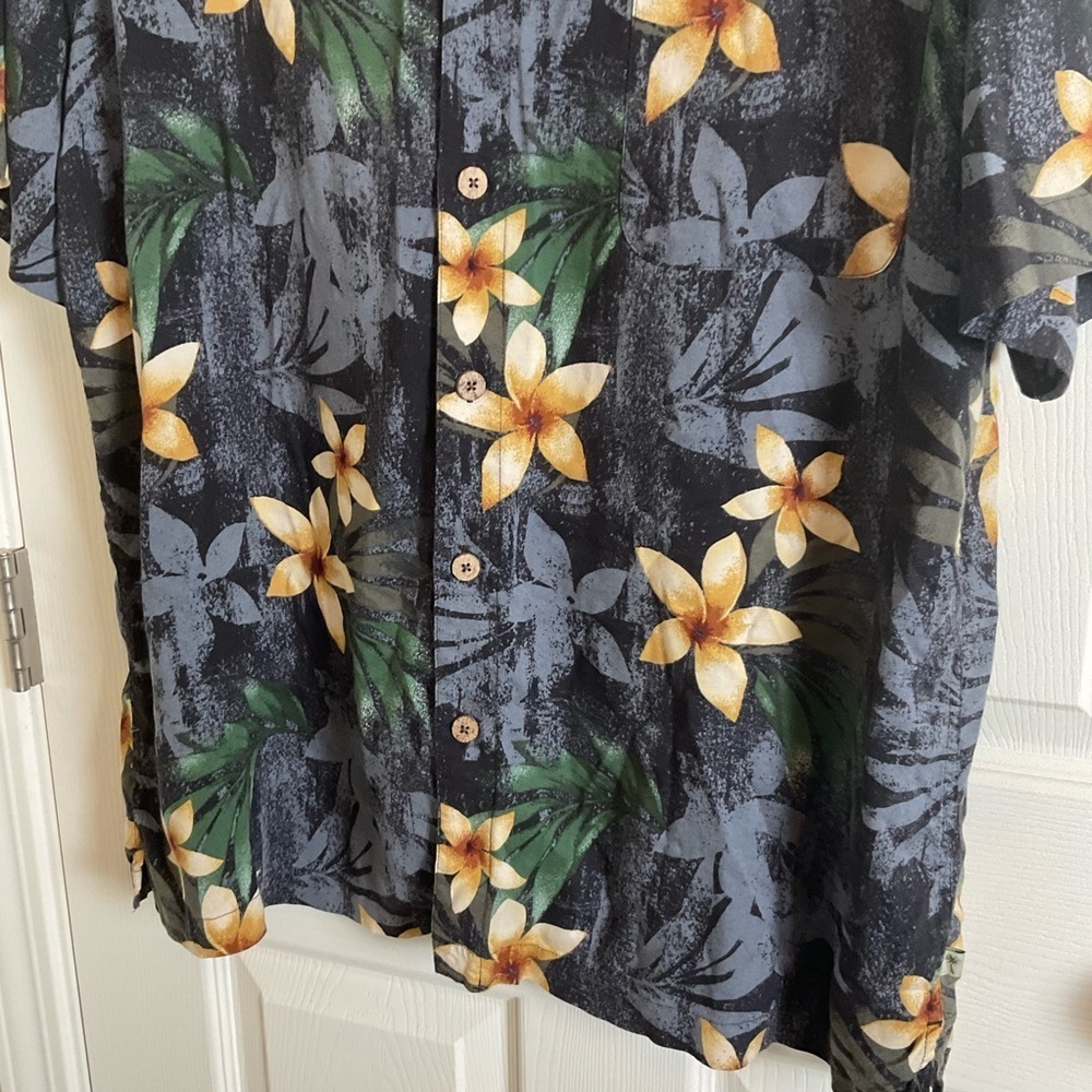 Vintage 90s Island Shores Floral Hawaiian Shirt XL Rayon Tropical Plumeria - Picture 5 of 9